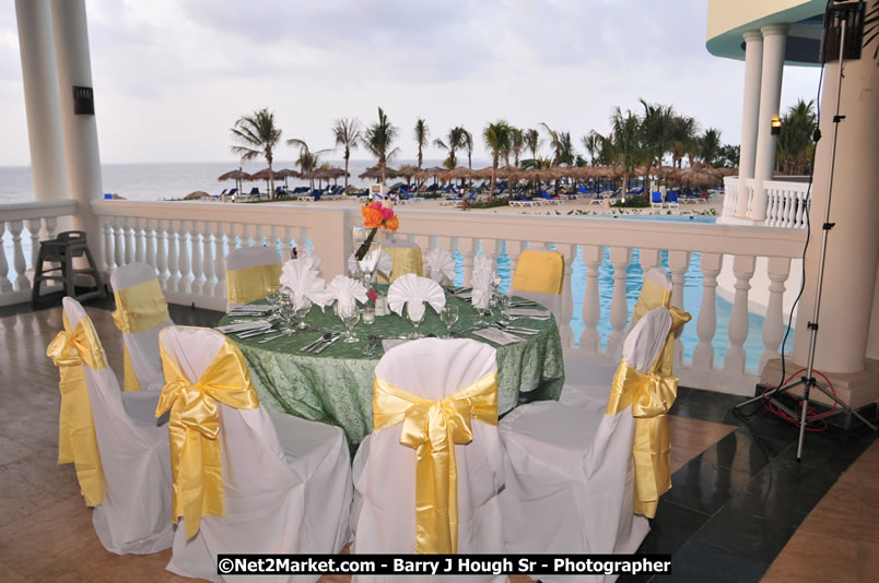 Bird of Paradise Awards & Gala @ Grand Palladium Resort & Spa [Fiesta] - Guest Honouree The Most Honourable P.J. Patterson ON, PC, QC - Hanover Jamaica Travel Guide - Lucea Jamaica Travel Guide is an Internet Travel - Tourism Resource Guide to the Parish of Hanover and Lucea area of Jamaica - http://www.hanoverjamaicatravelguide.com - http://.www.luceajamaicatravelguide.com