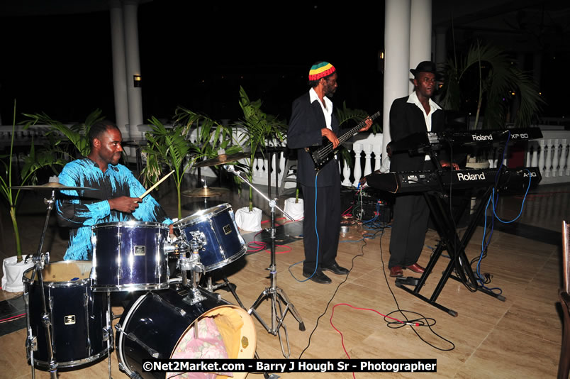 Bird of Paradise Awards & Gala @ Grand Palladium Resort & Spa [Fiesta] - Guest Honouree The Most Honourable P.J. Patterson ON, PC, QC - Hanover Jamaica Travel Guide - Lucea Jamaica Travel Guide is an Internet Travel - Tourism Resource Guide to the Parish of Hanover and Lucea area of Jamaica - http://www.hanoverjamaicatravelguide.com - http://.www.luceajamaicatravelguide.com