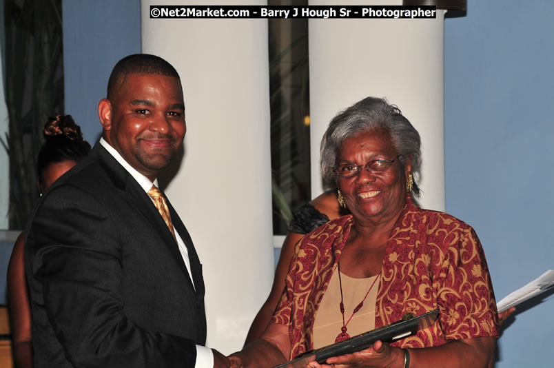 Bird of Paradise Awards & Gala @ Grand Palladium Resort & Spa [Fiesta] - Guest Honouree The Most Honourable P.J. Patterson ON, PC, QC - Hanover Jamaica Travel Guide - Lucea Jamaica Travel Guide is an Internet Travel - Tourism Resource Guide to the Parish of Hanover and Lucea area of Jamaica - http://www.hanoverjamaicatravelguide.com - http://.www.luceajamaicatravelguide.com