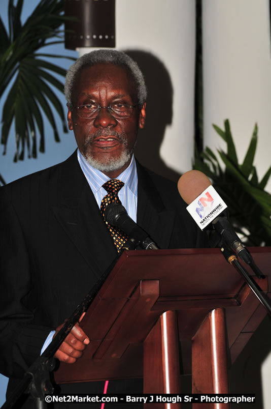 Bird of Paradise Awards & Gala @ Grand Palladium Resort & Spa [Fiesta] - Guest Honouree The Most Honourable P.J. Patterson ON, PC, QC - Hanover Jamaica Travel Guide - Lucea Jamaica Travel Guide is an Internet Travel - Tourism Resource Guide to the Parish of Hanover and Lucea area of Jamaica - http://www.hanoverjamaicatravelguide.com - http://.www.luceajamaicatravelguide.com