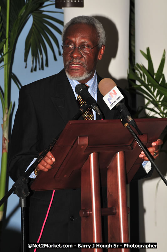 Bird of Paradise Awards & Gala @ Grand Palladium Resort & Spa [Fiesta] - Guest Honouree The Most Honourable P.J. Patterson ON, PC, QC - Hanover Jamaica Travel Guide - Lucea Jamaica Travel Guide is an Internet Travel - Tourism Resource Guide to the Parish of Hanover and Lucea area of Jamaica - http://www.hanoverjamaicatravelguide.com - http://.www.luceajamaicatravelguide.com