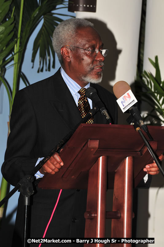 Bird of Paradise Awards & Gala @ Grand Palladium Resort & Spa [Fiesta] - Guest Honouree The Most Honourable P.J. Patterson ON, PC, QC - Hanover Jamaica Travel Guide - Lucea Jamaica Travel Guide is an Internet Travel - Tourism Resource Guide to the Parish of Hanover and Lucea area of Jamaica - http://www.hanoverjamaicatravelguide.com - http://.www.luceajamaicatravelguide.com