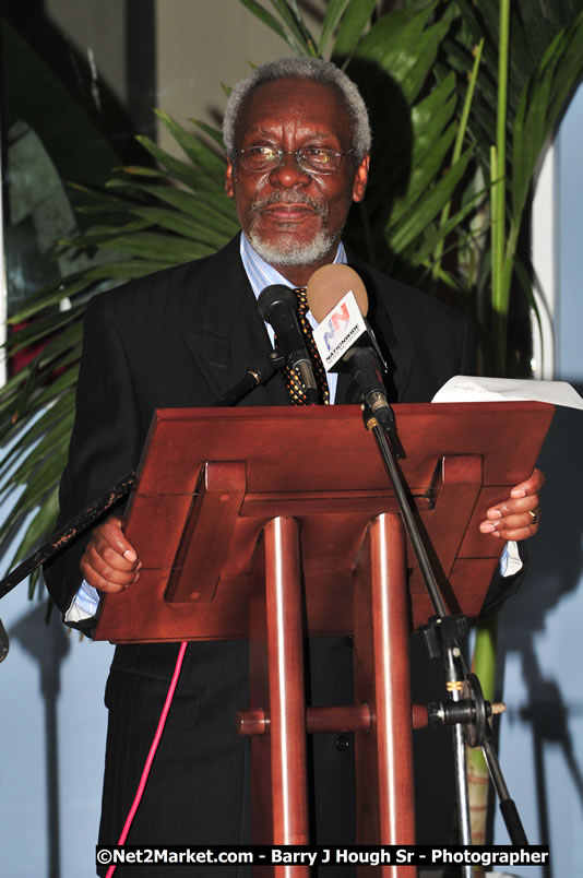 Bird of Paradise Awards & Gala @ Grand Palladium Resort & Spa [Fiesta] - Guest Honouree The Most Honourable P.J. Patterson ON, PC, QC - Hanover Jamaica Travel Guide - Lucea Jamaica Travel Guide is an Internet Travel - Tourism Resource Guide to the Parish of Hanover and Lucea area of Jamaica - http://www.hanoverjamaicatravelguide.com - http://.www.luceajamaicatravelguide.com