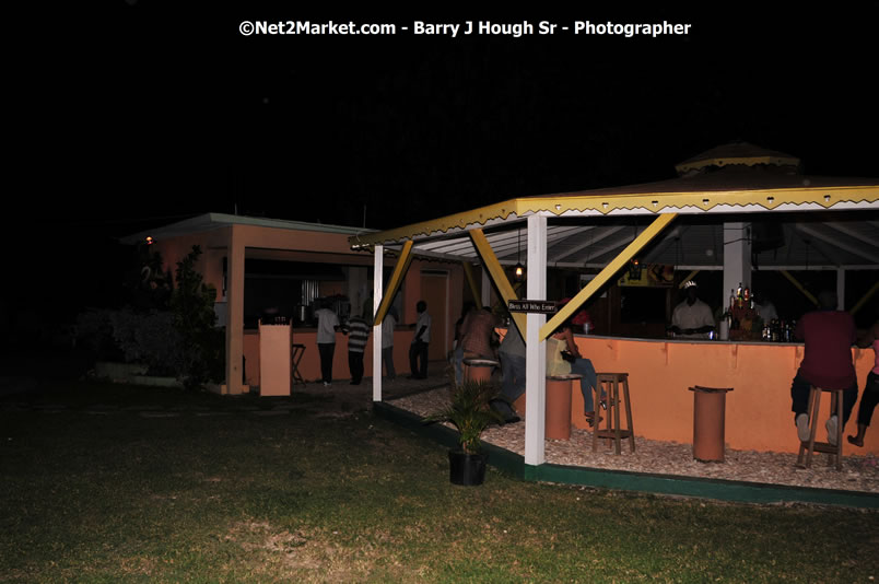 Hanover Homecoming Beach Party - Vintage Under the Stars [Merritone Disc], Sky Beach, Hopewell, Jamaica - Hanover Jamaica Travel Guide - Lucea Jamaica Travel Guide is an Internet Travel - Tourism Resource Guide to the Parish of Hanover and Lucea area of Jamaica - http://www.hanoverjamaicatravelguide.com - http://.www.luceajamaicatravelguide.com