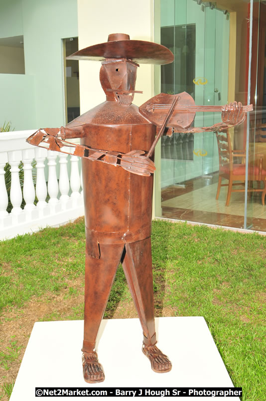 Grand Palladium Resort & Spa [Fiesta] - Hanover, Jamaica - Host of the Hanover Homecoming Foundation Celebration - Hanover Jamaica Travel Guide - Lucea Jamaica Travel Guide is an Internet Travel - Tourism Resource Guide to the Parish of Hanover and Lucea area of Jamaica - http://www.hanoverjamaicatravelguide.com - http://.www.luceajamaicatravelguide.com