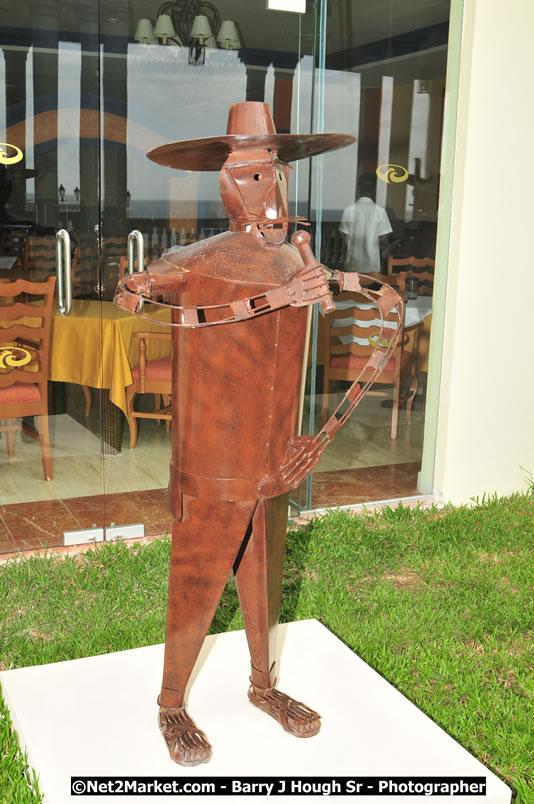 Grand Palladium Resort & Spa [Fiesta] - Hanover, Jamaica - Host of the Hanover Homecoming Foundation Celebration - Hanover Jamaica Travel Guide - Lucea Jamaica Travel Guide is an Internet Travel - Tourism Resource Guide to the Parish of Hanover and Lucea area of Jamaica - http://www.hanoverjamaicatravelguide.com - http://.www.luceajamaicatravelguide.com