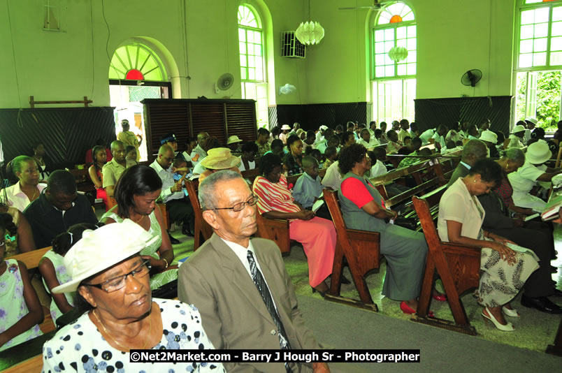 Lucea United Church - United Church in Jamaica and Cayman Islands - Worship Service & Celebration of the Sacrament of Holy Communion - Special Guests: Hanover Homecoming Foundation & His Excellency The Most Honourable Professor Sir Kenneth Hall Governor General of Jamaica - Hanover Jamaica Travel Guide - Lucea Jamaica Travel Guide is an Internet Travel - Tourism Resource Guide to the Parish of Hanover and Lucea area of Jamaica - http://www.hanoverjamaicatravelguide.com - http://.www.luceajamaicatravelguide.com