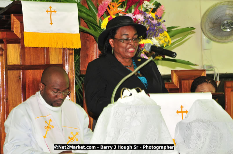 Lucea United Church - United Church in Jamaica and Cayman Islands - Worship Service & Celebration of the Sacrament of Holy Communion - Special Guests: Hanover Homecoming Foundation & His Excellency The Most Honourable Professor Sir Kenneth Hall Governor General of Jamaica - Hanover Jamaica Travel Guide - Lucea Jamaica Travel Guide is an Internet Travel - Tourism Resource Guide to the Parish of Hanover and Lucea area of Jamaica - http://www.hanoverjamaicatravelguide.com - http://.www.luceajamaicatravelguide.com