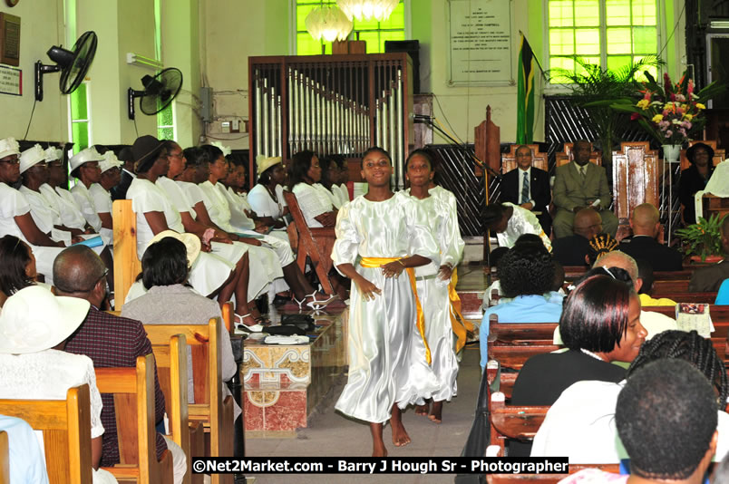 Lucea United Church - United Church in Jamaica and Cayman Islands - Worship Service & Celebration of the Sacrament of Holy Communion - Special Guests: Hanover Homecoming Foundation & His Excellency The Most Honourable Professor Sir Kenneth Hall Governor General of Jamaica - Hanover Jamaica Travel Guide - Lucea Jamaica Travel Guide is an Internet Travel - Tourism Resource Guide to the Parish of Hanover and Lucea area of Jamaica - http://www.hanoverjamaicatravelguide.com - http://.www.luceajamaicatravelguide.com