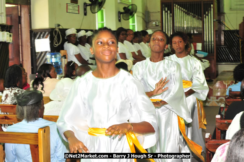 Lucea United Church - United Church in Jamaica and Cayman Islands - Worship Service & Celebration of the Sacrament of Holy Communion - Special Guests: Hanover Homecoming Foundation & His Excellency The Most Honourable Professor Sir Kenneth Hall Governor General of Jamaica - Hanover Jamaica Travel Guide - Lucea Jamaica Travel Guide is an Internet Travel - Tourism Resource Guide to the Parish of Hanover and Lucea area of Jamaica - http://www.hanoverjamaicatravelguide.com - http://.www.luceajamaicatravelguide.com