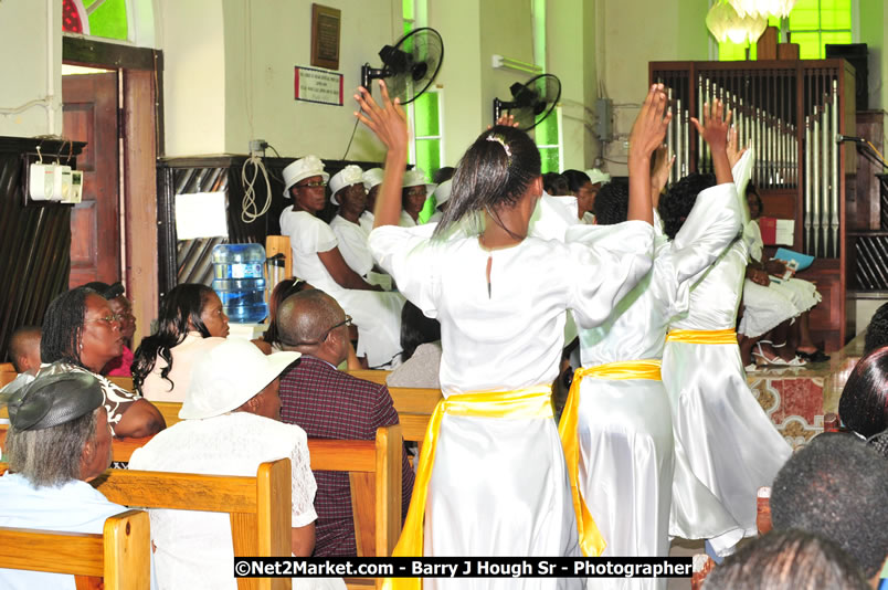 Lucea United Church - United Church in Jamaica and Cayman Islands - Worship Service & Celebration of the Sacrament of Holy Communion - Special Guests: Hanover Homecoming Foundation & His Excellency The Most Honourable Professor Sir Kenneth Hall Governor General of Jamaica - Hanover Jamaica Travel Guide - Lucea Jamaica Travel Guide is an Internet Travel - Tourism Resource Guide to the Parish of Hanover and Lucea area of Jamaica - http://www.hanoverjamaicatravelguide.com - http://.www.luceajamaicatravelguide.com