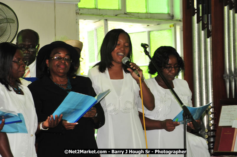 Lucea United Church - United Church in Jamaica and Cayman Islands - Worship Service & Celebration of the Sacrament of Holy Communion - Special Guests: Hanover Homecoming Foundation & His Excellency The Most Honourable Professor Sir Kenneth Hall Governor General of Jamaica - Hanover Jamaica Travel Guide - Lucea Jamaica Travel Guide is an Internet Travel - Tourism Resource Guide to the Parish of Hanover and Lucea area of Jamaica - http://www.hanoverjamaicatravelguide.com - http://.www.luceajamaicatravelguide.com