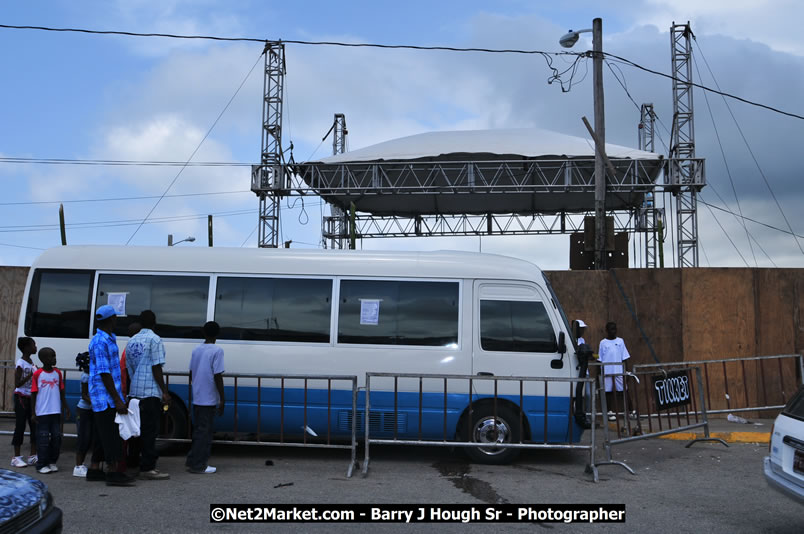 Lucea Cross the Harbour @ Lucea Car Park...! All Day Event - Cross the Harbour Swim, Boat Rides, and Entertainment for the Family, Concert Featuring: Bushman, George Nooks. Little Hero, Bushi One String, Dog Rice and many Local Artists - Friday, August 1, 2008 - Lucea, Hanover, Jamaica W.I. - Hanover Jamaica Travel Guide - Lucea Jamaica Travel Guide is an Internet Travel - Tourism Resource Guide to the Parish of Hanover and Lucea area of Jamaica