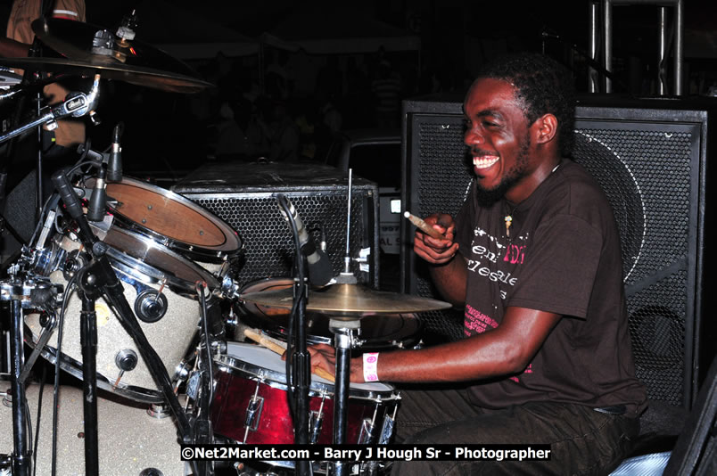 Lucea Cross the Harbour @ Lucea Car Park...! All Day Event - Cross the Harbour Swim, Boat Rides, and Entertainment for the Family, Concert Featuring: Bushman, George Nooks. Little Hero, Bushi One String, Dog Rice and many Local Artists - Friday, August 1, 2008 - Lucea, Hanover, Jamaica W.I. - Hanover Jamaica Travel Guide - Lucea Jamaica Travel Guide is an Internet Travel - Tourism Resource Guide to the Parish of Hanover and Lucea area of Jamaica - http://www.hanoverjamaicatravelguide.com - http://.www.luceajamaicatravelguide.com