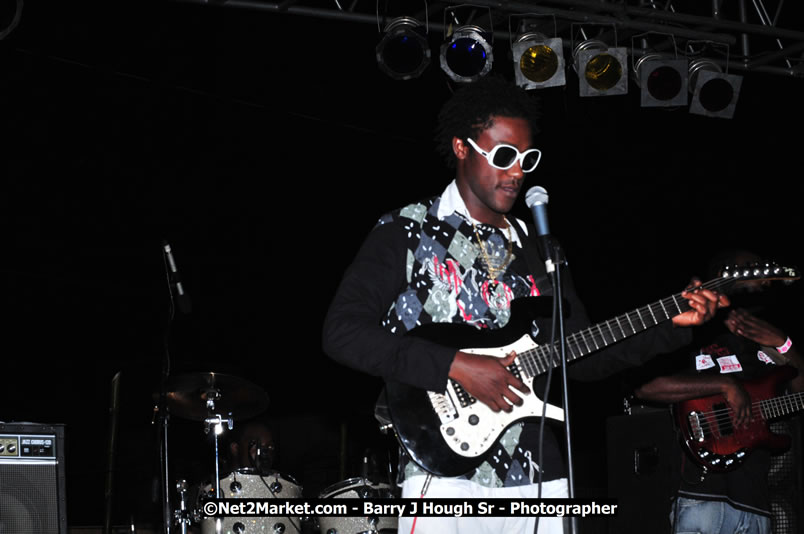 Lucea Cross the Harbour @ Lucea Car Park...! All Day Event - Cross the Harbour Swim, Boat Rides, and Entertainment for the Family, Concert Featuring: Bushman, George Nooks. Little Hero, Bushi One String, Dog Rice and many Local Artists - Friday, August 1, 2008 - Lucea, Hanover, Jamaica W.I. - Hanover Jamaica Travel Guide - Lucea Jamaica Travel Guide is an Internet Travel - Tourism Resource Guide to the Parish of Hanover and Lucea area of Jamaica - http://www.hanoverjamaicatravelguide.com - http://.www.luceajamaicatravelguide.com