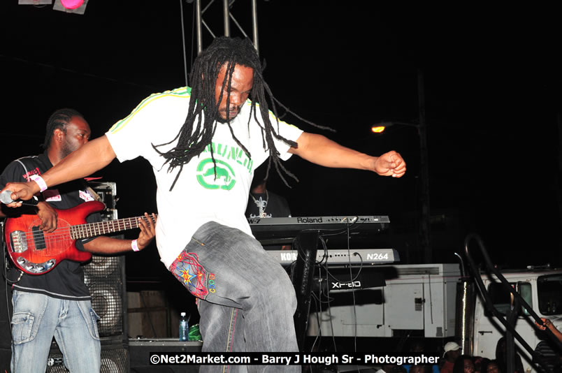 Lucea Cross the Harbour @ Lucea Car Park...! All Day Event - Cross the Harbour Swim, Boat Rides, and Entertainment for the Family, Concert Featuring: Bushman, George Nooks. Little Hero, Bushi One String, Dog Rice and many Local Artists - Friday, August 1, 2008 - Lucea, Hanover, Jamaica W.I. - Hanover Jamaica Travel Guide - Lucea Jamaica Travel Guide is an Internet Travel - Tourism Resource Guide to the Parish of Hanover and Lucea area of Jamaica - http://www.hanoverjamaicatravelguide.com - http://.www.luceajamaicatravelguide.com