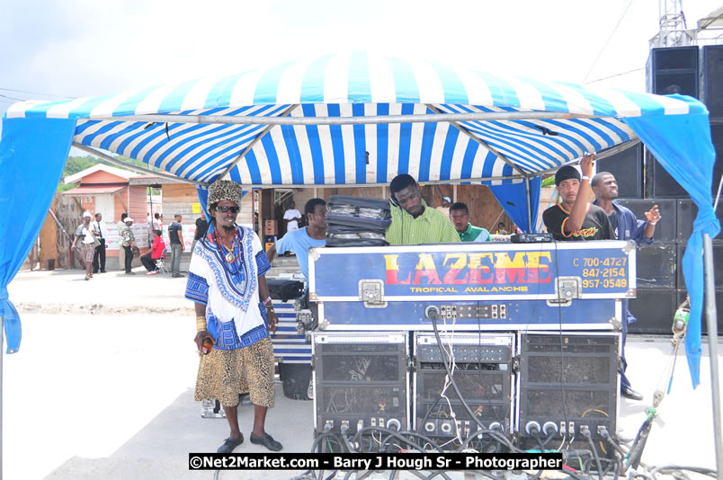 Lucea Cross the Harbour @ Lucea Car Park...! All Day Event - Cross the Harbour Swim, Boat Rides, and Entertainment for the Family, Concert Featuring: Bushman, George Nooks. Little Hero, Bushi One String, Dog Rice and many Local Artists - Friday, August 1, 2008 - Lucea, Hanover, Jamaica W.I. - Hanover Jamaica Travel Guide - Lucea Jamaica Travel Guide is an Internet Travel - Tourism Resource Guide to the Parish of Hanover and Lucea area of Jamaica