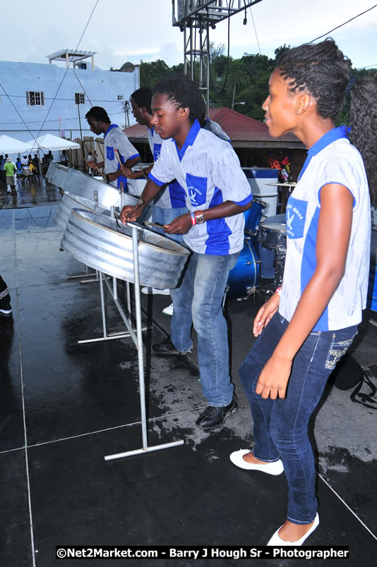 Lucea Cross the Harbour @ Lucea Car Park...! All Day Event - Cross the Harbour Swim, Boat Rides, and Entertainment for the Family, Concert Featuring: Bushman, George Nooks. Little Hero, Bushi One String, Dog Rice and many Local Artists - Friday, August 1, 2008 - Lucea, Hanover, Jamaica W.I. - Hanover Jamaica Travel Guide - Lucea Jamaica Travel Guide is an Internet Travel - Tourism Resource Guide to the Parish of Hanover and Lucea area of Jamaica