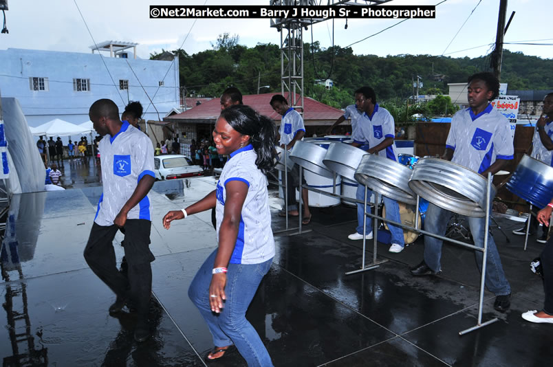 Lucea Cross the Harbour @ Lucea Car Park...! All Day Event - Cross the Harbour Swim, Boat Rides, and Entertainment for the Family, Concert Featuring: Bushman, George Nooks. Little Hero, Bushi One String, Dog Rice and many Local Artists - Friday, August 1, 2008 - Lucea, Hanover, Jamaica W.I. - Hanover Jamaica Travel Guide - Lucea Jamaica Travel Guide is an Internet Travel - Tourism Resource Guide to the Parish of Hanover and Lucea area of Jamaica