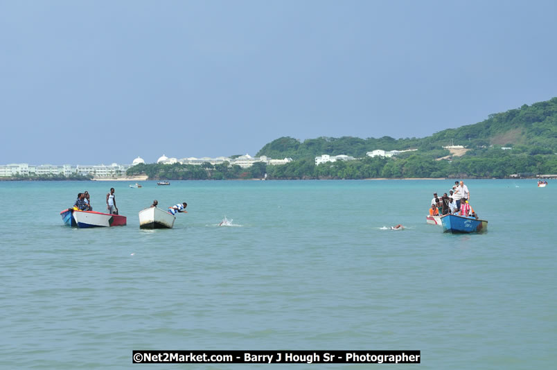 Lucea Cross the Harbour @ Lucea Car Park...! All Day Event - Cross the Harbour Swim, Boat Rides, and Entertainment for the Family, Concert Featuring: Bushman, George Nooks. Little Hero, Bushi One String, Dog Rice and many Local Artists - Friday, August 1, 2008 - Lucea, Hanover, Jamaica W.I. - Hanover Jamaica Travel Guide - Lucea Jamaica Travel Guide is an Internet Travel - Tourism Resource Guide to the Parish of Hanover and Lucea area of Jamaica