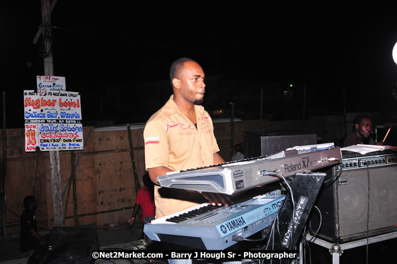 Lucea Cross the Harbour @ Lucea Car Park...! All Day Event - Cross the Harbour Swim, Boat Rides, and Entertainment for the Family, Concert Featuring: Bushman, George Nooks. Little Hero, Bushi One String, Dog Rice and many Local Artists - Friday, August 1, 2008 - Lucea, Hanover, Jamaica W.I. - Hanover Jamaica Travel Guide - Lucea Jamaica Travel Guide is an Internet Travel - Tourism Resource Guide to the Parish of Hanover and Lucea area of Jamaica - http://www.hanoverjamaicatravelguide.com - http://.www.luceajamaicatravelguide.com