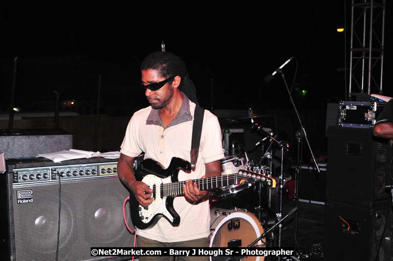 Lucea Cross the Harbour @ Lucea Car Park...! All Day Event - Cross the Harbour Swim, Boat Rides, and Entertainment for the Family, Concert Featuring: Bushman, George Nooks. Little Hero, Bushi One String, Dog Rice and many Local Artists - Friday, August 1, 2008 - Lucea, Hanover, Jamaica W.I. - Hanover Jamaica Travel Guide - Lucea Jamaica Travel Guide is an Internet Travel - Tourism Resource Guide to the Parish of Hanover and Lucea area of Jamaica - http://www.hanoverjamaicatravelguide.com - http://.www.luceajamaicatravelguide.com