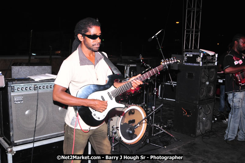 Lucea Cross the Harbour @ Lucea Car Park...! All Day Event - Cross the Harbour Swim, Boat Rides, and Entertainment for the Family, Concert Featuring: Bushman, George Nooks. Little Hero, Bushi One String, Dog Rice and many Local Artists - Friday, August 1, 2008 - Lucea, Hanover, Jamaica W.I. - Hanover Jamaica Travel Guide - Lucea Jamaica Travel Guide is an Internet Travel - Tourism Resource Guide to the Parish of Hanover and Lucea area of Jamaica - http://www.hanoverjamaicatravelguide.com - http://.www.luceajamaicatravelguide.com