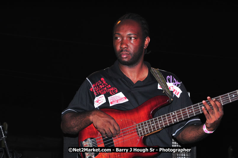 Lucea Cross the Harbour @ Lucea Car Park...! All Day Event - Cross the Harbour Swim, Boat Rides, and Entertainment for the Family, Concert Featuring: Bushman, George Nooks. Little Hero, Bushi One String, Dog Rice and many Local Artists - Friday, August 1, 2008 - Lucea, Hanover, Jamaica W.I. - Hanover Jamaica Travel Guide - Lucea Jamaica Travel Guide is an Internet Travel - Tourism Resource Guide to the Parish of Hanover and Lucea area of Jamaica - http://www.hanoverjamaicatravelguide.com - http://.www.luceajamaicatravelguide.com