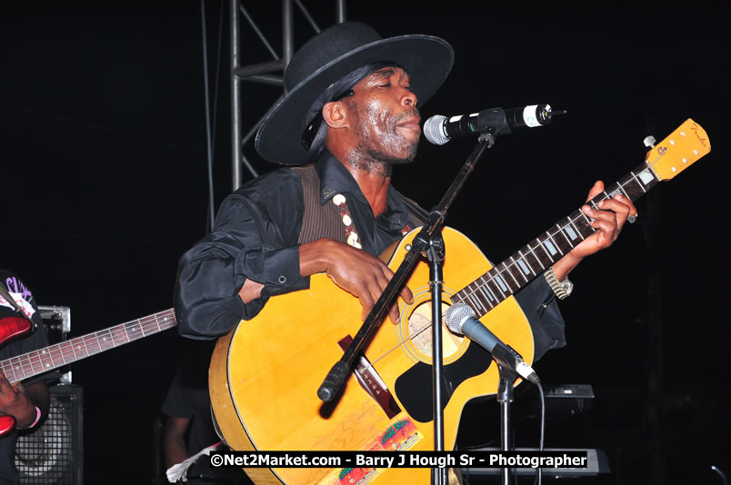 Lucea Cross the Harbour @ Lucea Car Park...! All Day Event - Cross the Harbour Swim, Boat Rides, and Entertainment for the Family, Concert Featuring: Bushman, George Nooks. Little Hero, Bushi One String, Dog Rice and many Local Artists - Friday, August 1, 2008 - Lucea, Hanover, Jamaica W.I. - Hanover Jamaica Travel Guide - Lucea Jamaica Travel Guide is an Internet Travel - Tourism Resource Guide to the Parish of Hanover and Lucea area of Jamaica - http://www.hanoverjamaicatravelguide.com - http://.www.luceajamaicatravelguide.com