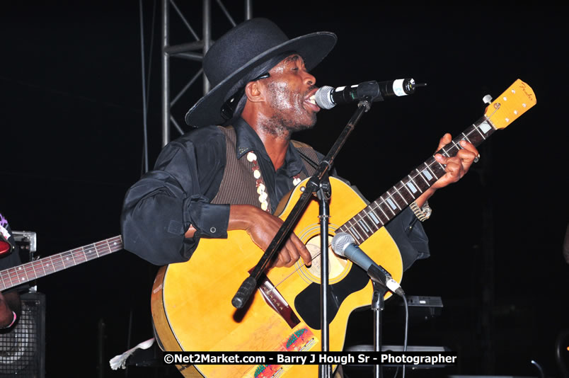 Lucea Cross the Harbour @ Lucea Car Park...! All Day Event - Cross the Harbour Swim, Boat Rides, and Entertainment for the Family, Concert Featuring: Bushman, George Nooks. Little Hero, Bushi One String, Dog Rice and many Local Artists - Friday, August 1, 2008 - Lucea, Hanover, Jamaica W.I. - Hanover Jamaica Travel Guide - Lucea Jamaica Travel Guide is an Internet Travel - Tourism Resource Guide to the Parish of Hanover and Lucea area of Jamaica - http://www.hanoverjamaicatravelguide.com - http://.www.luceajamaicatravelguide.com