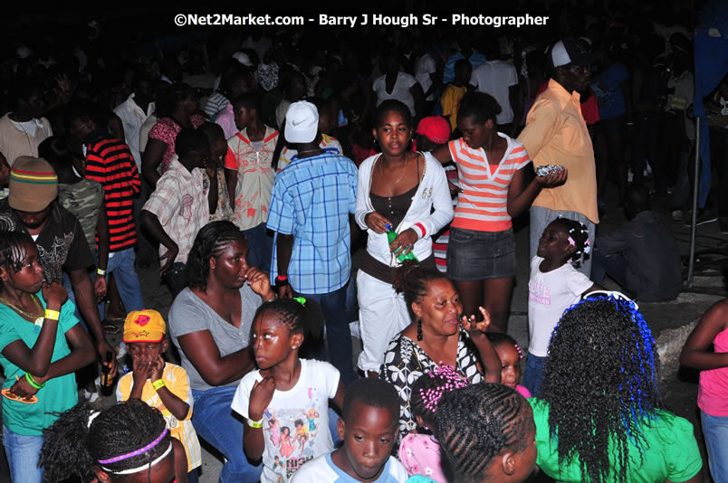 Lucea Cross the Harbour @ Lucea Car Park...! All Day Event - Cross the Harbour Swim, Boat Rides, and Entertainment for the Family, Concert Featuring: Bushman, George Nooks. Little Hero, Bushi One String, Dog Rice and many Local Artists - Friday, August 1, 2008 - Lucea, Hanover, Jamaica W.I. - Hanover Jamaica Travel Guide - Lucea Jamaica Travel Guide is an Internet Travel - Tourism Resource Guide to the Parish of Hanover and Lucea area of Jamaica - http://www.hanoverjamaicatravelguide.com - http://.www.luceajamaicatravelguide.com