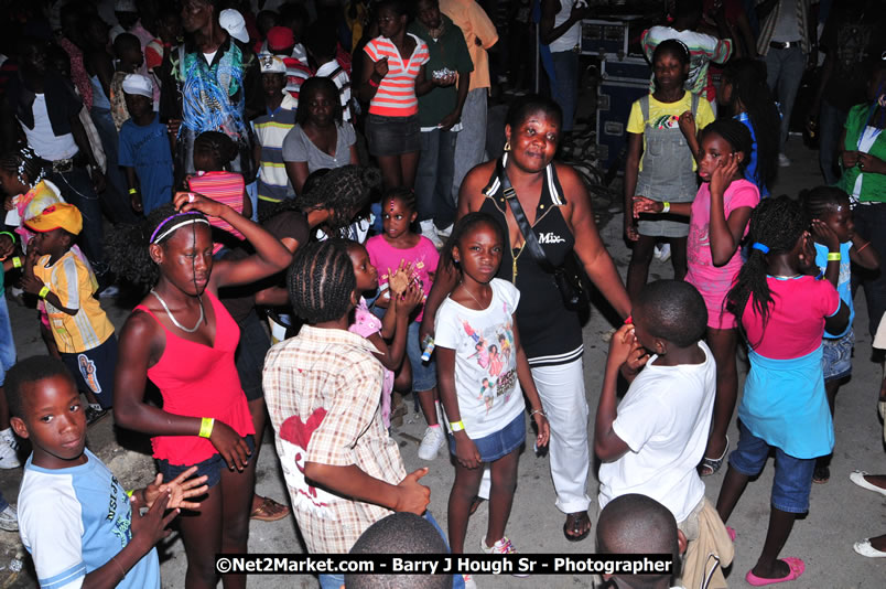 Lucea Cross the Harbour @ Lucea Car Park...! All Day Event - Cross the Harbour Swim, Boat Rides, and Entertainment for the Family, Concert Featuring: Bushman, George Nooks. Little Hero, Bushi One String, Dog Rice and many Local Artists - Friday, August 1, 2008 - Lucea, Hanover, Jamaica W.I. - Hanover Jamaica Travel Guide - Lucea Jamaica Travel Guide is an Internet Travel - Tourism Resource Guide to the Parish of Hanover and Lucea area of Jamaica - http://www.hanoverjamaicatravelguide.com - http://.www.luceajamaicatravelguide.com